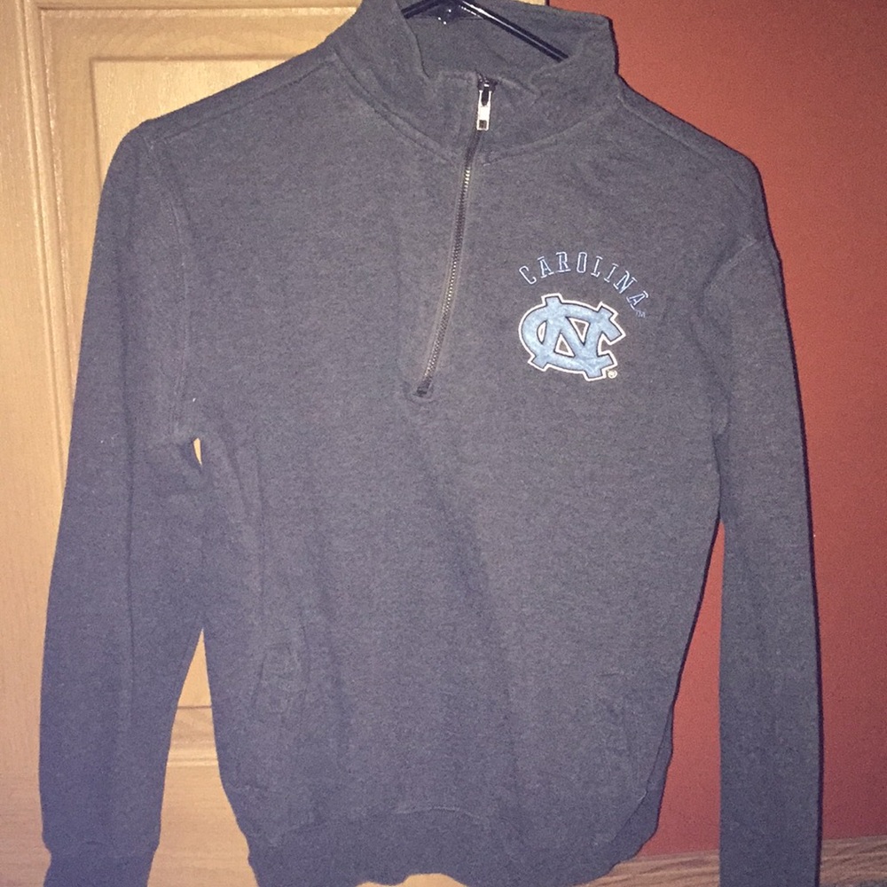 North Carolina Tar Heels womens sweatshirt